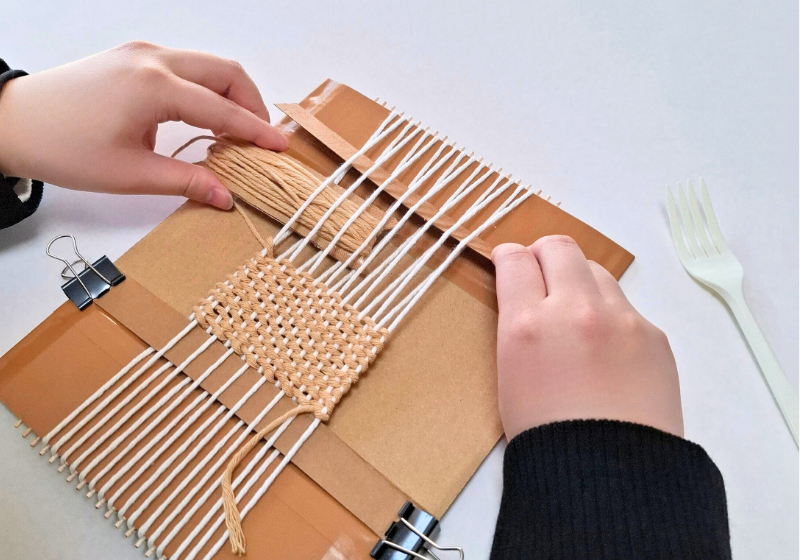 コースター作成の様子１